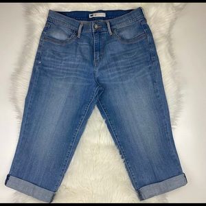 Levi’s Cropped Cuffed Capri sz 10